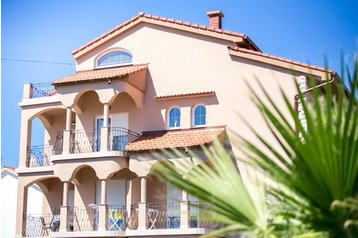 Pensiune familială Lopar 2